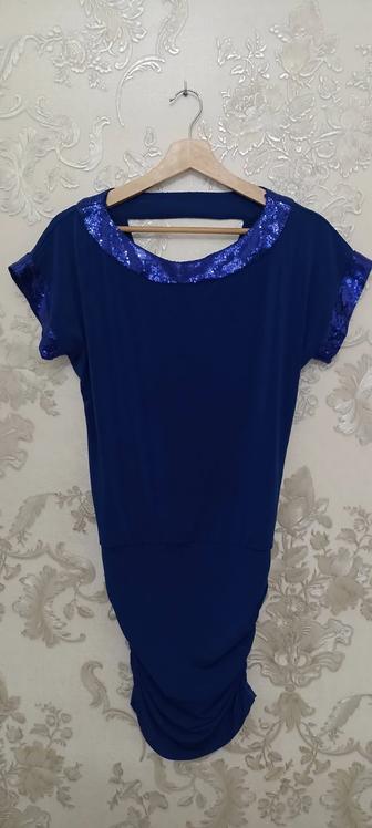 Вечернее платье облегающее