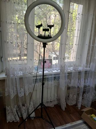 Кольцевая лампа