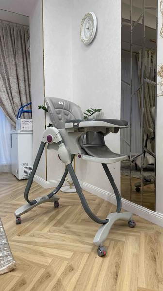 Детский стульчик для кормление