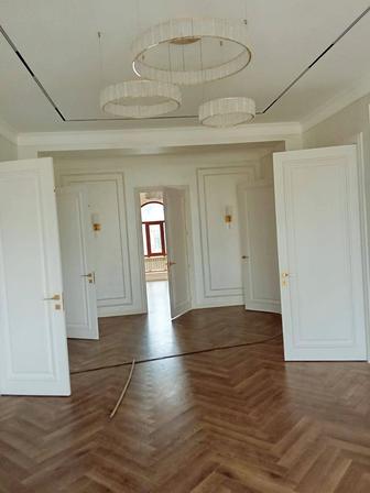 Профессиональная бригада строителей