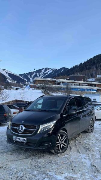 Премиум-поездки на Mercedes V-Class с водителем