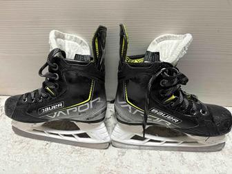 Продам хоккейные коньки