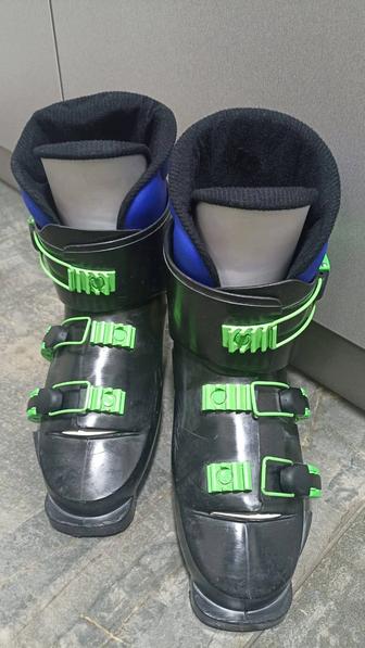 Ботинки горнолыжные