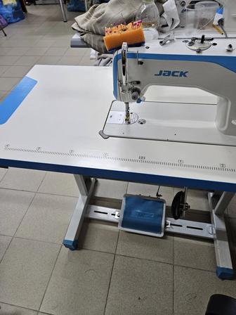 Швейная машинка