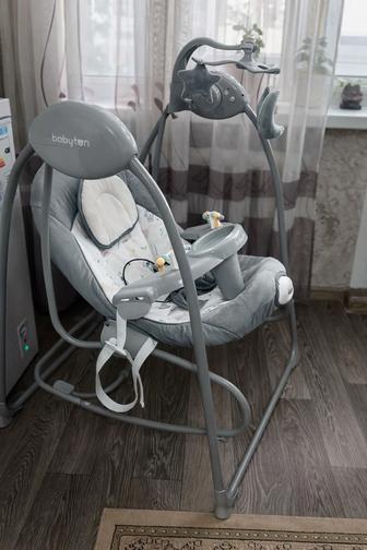 Продам детскую качельку