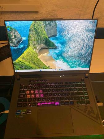 новый ноутбук Asus rog strix g16