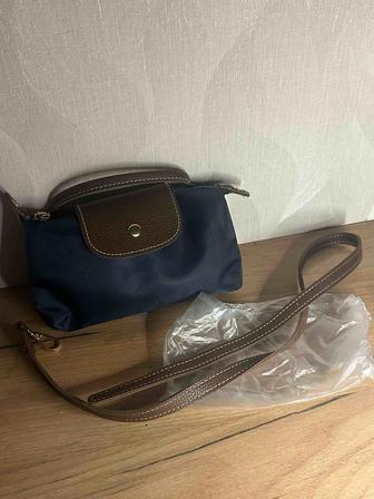 Темно-синяя сумка новая через плечо