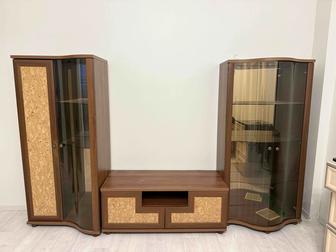 Продам стенку в отличном состоянии торг