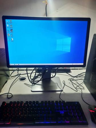 Большой мониторы Dell для Видеонаблюдения и для Компьютера