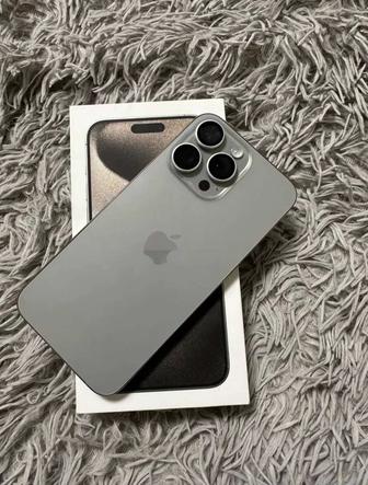 iPhone 15 Pro Max 256 GB Natural Titanium