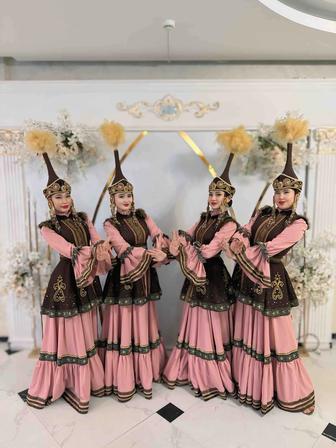 Танцы на той