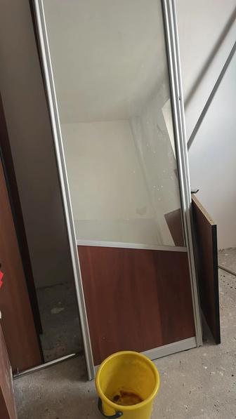 Шкаф купе даром разобранный все детали на месте