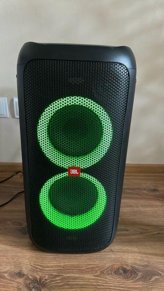 Колонка JBL PartyBoX 100 черная