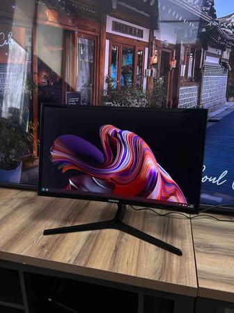 Mонитор Samsung (Изогнутый модель)