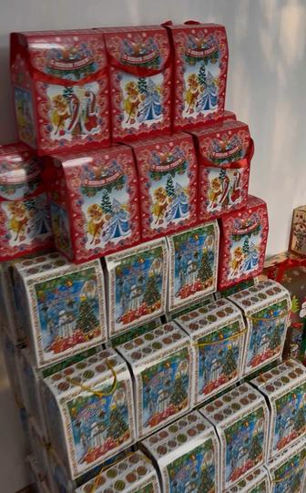 Новогодние подарки/кульки со сладостьями,игрушками ОПТОМ