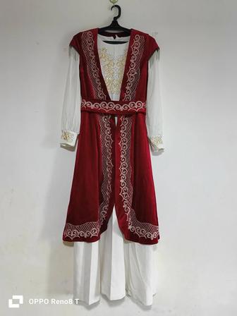 Женский камзол и платье
