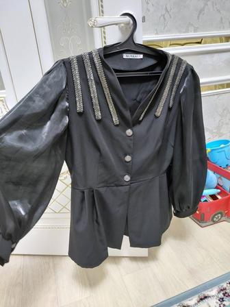 Продам костюм двойку