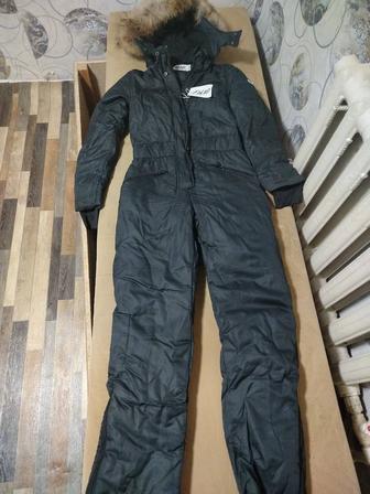Женский зимний комбинезон