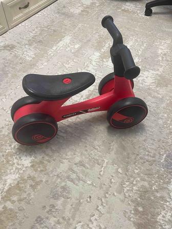 Продам беговел с самокатом