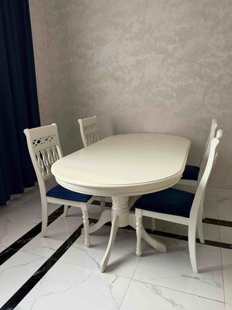 Срочно!!Продается обеденный стол и стулья в хорошем состоянии.