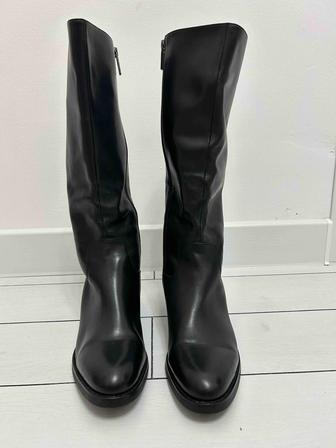 Продам кожанные сапоги Sara Milan 40 размер. Только один раз над