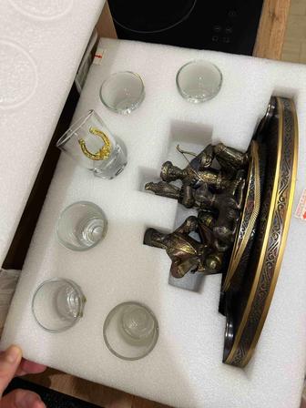 Продам сувенирные рюмки Empire, новые , в коробке