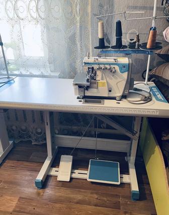 Оверлок пяти ниточный