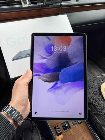 Планшет Samsung Galaxy Tab S7 FE 12.4 дюйм 4/64 GB LTE Black (SM-T735)