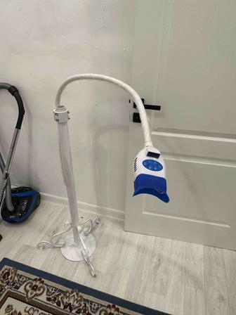 Аппарат для косметического отбеливания зубов