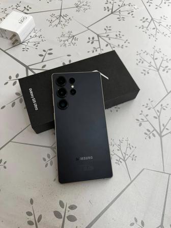 Срочно продам сотовый телефон Samsung s25 ultra