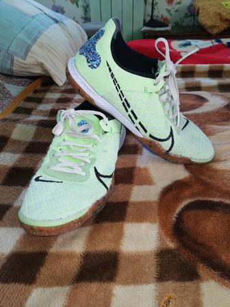 футзалки бу 40-42р