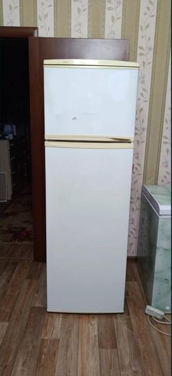Холодильник б/у