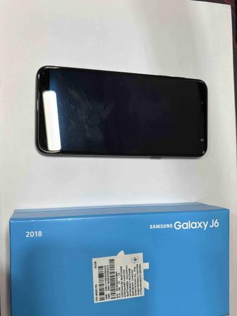 Продам Смартфон Samsung Galaxy J6 2018 3 ГБ/32 ГБ черный