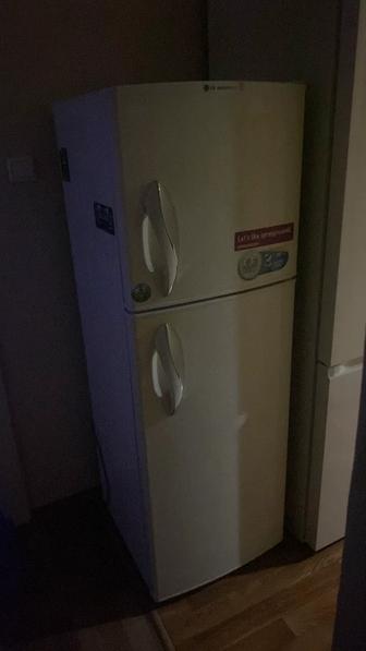 Холодильник LG