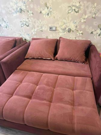 Продам два раздвижных дивана