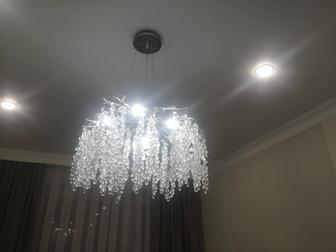 Продам люстру