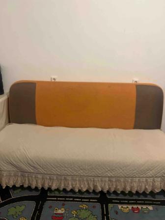 Продается 3местный диван в отличном состоянии, раскладывается