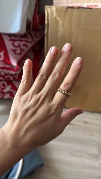 Картье клэш алтын сақина және комплект сатамын. Өз бағасынан арзанға