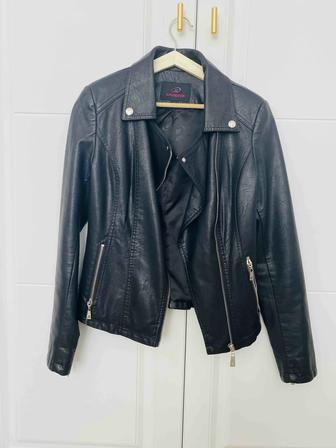 Кожаная куртка размер xs-s