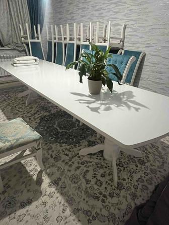 Стол в гостинную 4,5 мт из чистого дерева орех