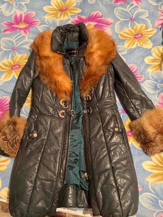 Продам демисезонную куртку