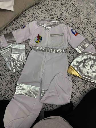 Костюм космонавта