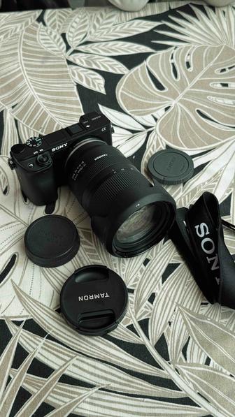 Sony Alpha 6400 Объектив Tamron 17-70mm f / 2.8 Di III-A VC RXD Sony E