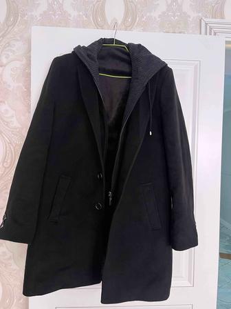 пальто почти новое