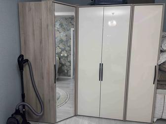 Продам угловой шкаф, отличное состояние