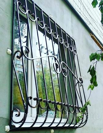 Металлические решетки на окна и москитные сетки на окна