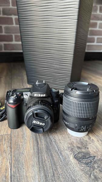 Продам Nikon D90, в комплекте доп объектив