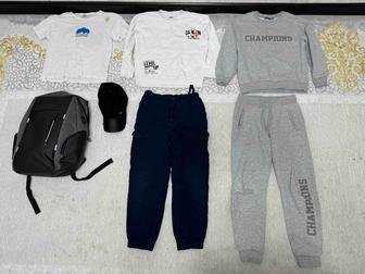 Отдам много вещей спортивный костюм кофты футболки рюкзак