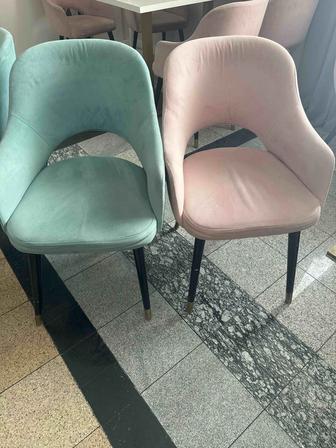 Мягкие стулья