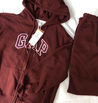 Новый спортивный костюм двойка